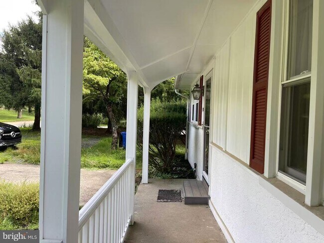 Foto del edificio - 1019 Howellville Rd