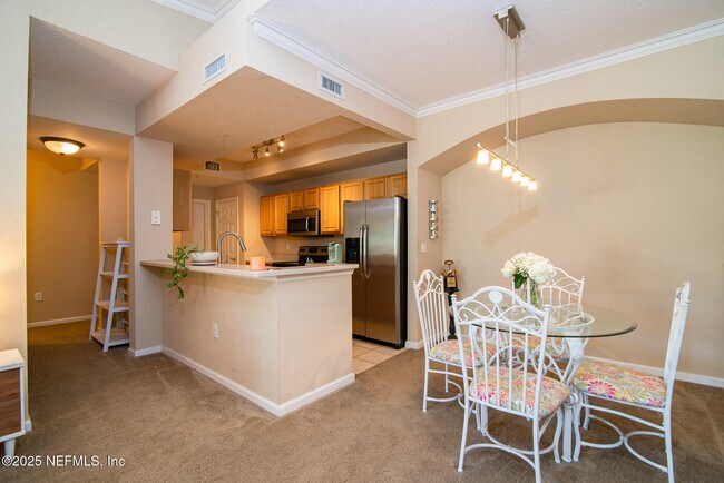Foto del edificio - 10075 Gate Pkwy