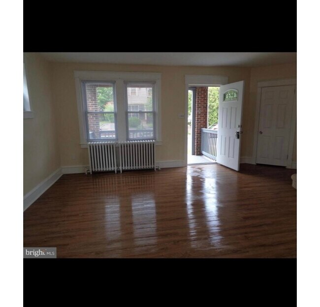 Front room - 510 W 35th St