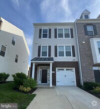 Building Photo - 9067 Fox Stream Way