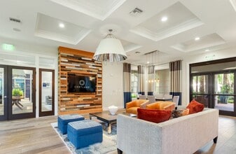 Building Photo - Cortland Hollywood