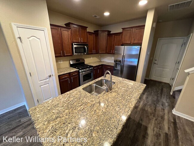Building Photo - 3 br, 3 bath House - 1470 Gold Hill Mesa Dr