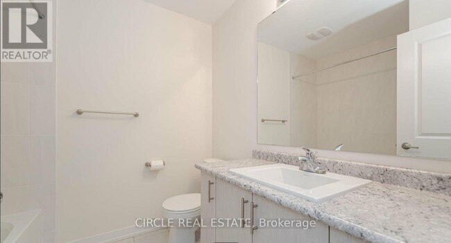 Building Photo - 2594 Castlegate Crossing