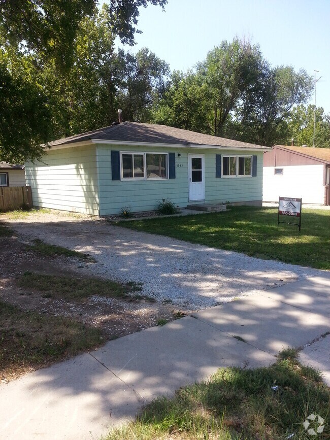 Bond Colby Houses under 2,000 Lincoln, NE 1 Homes