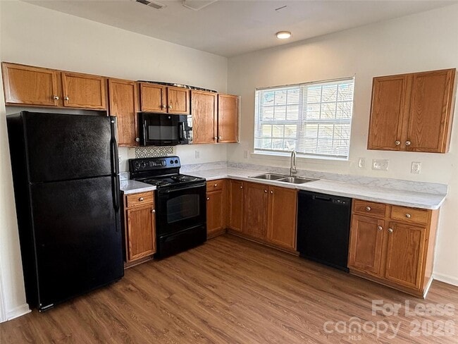 Foto del edificio - 1318 Nadies Ct