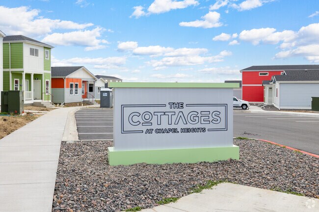 Letreros - Cottages at Chapel Heights