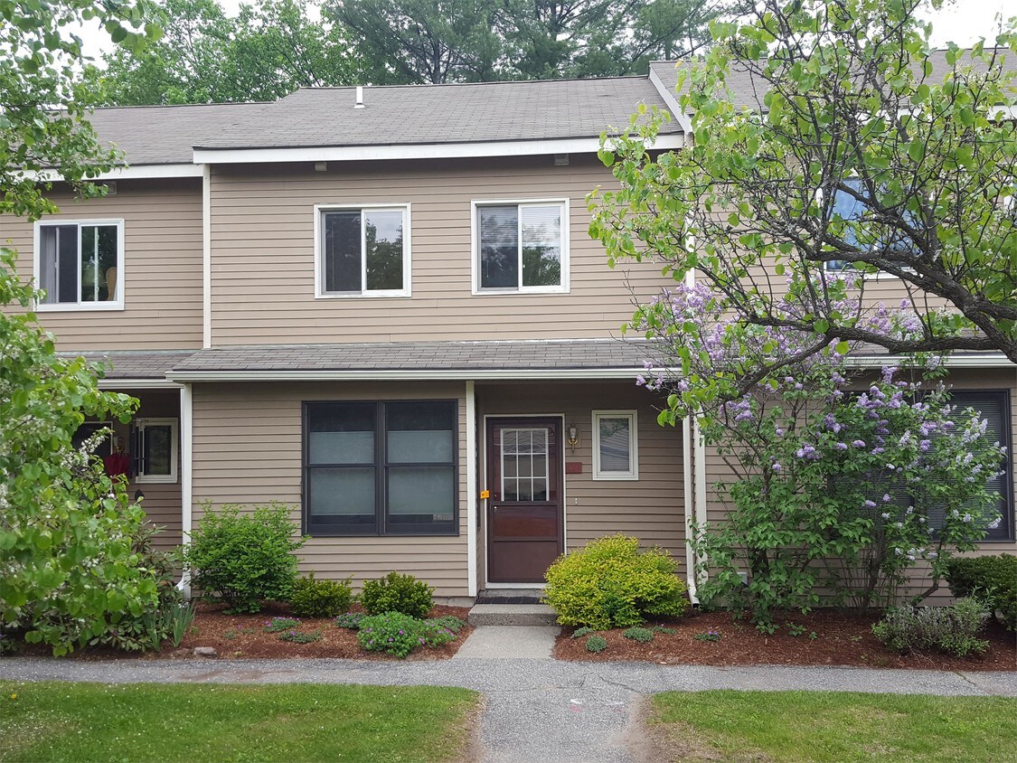 L2 Stonehedge Dr, South Burlington, VT 05403 Condo for Rent in South