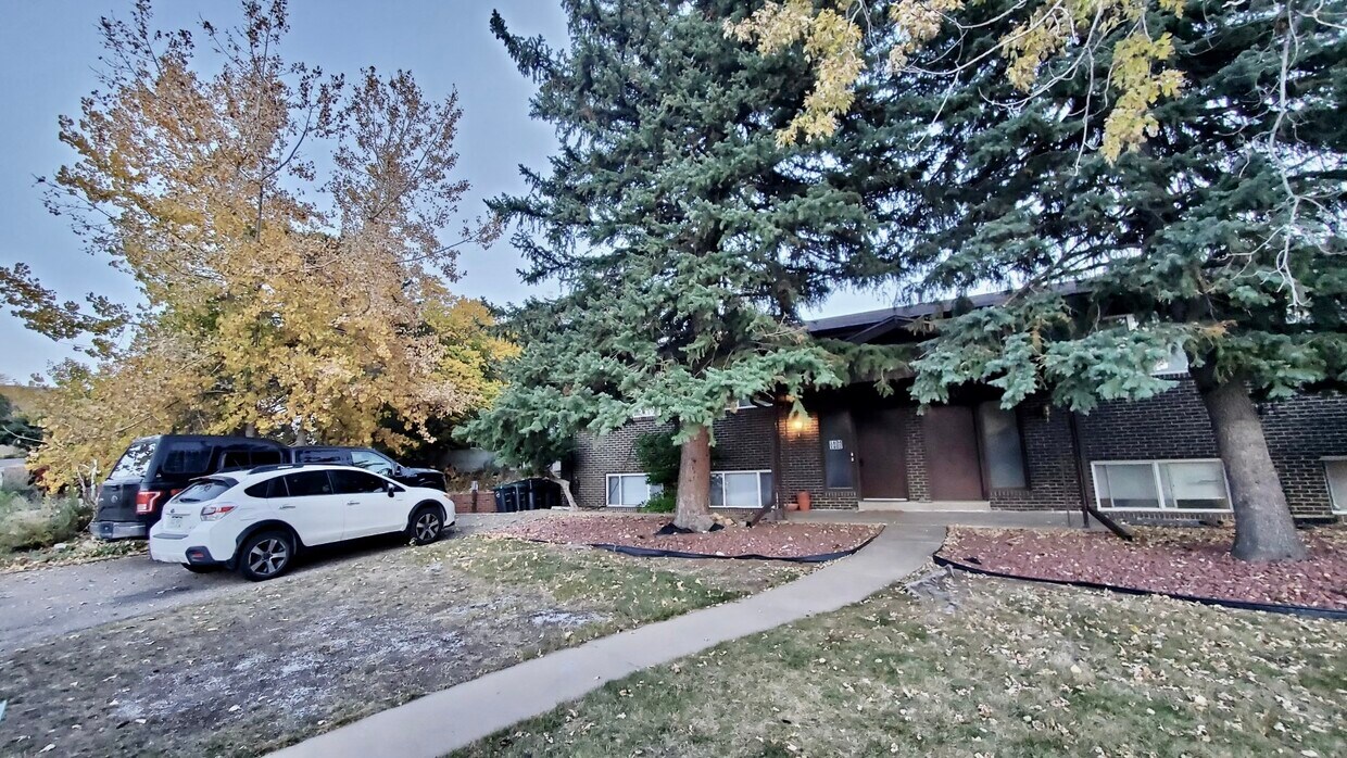 Primary Photo - 1600 Golden Hills Rd