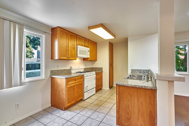 Foto del edificio - 1189 W 36th St