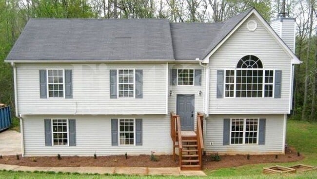 Building Photo - 1404 Lancaster Ct