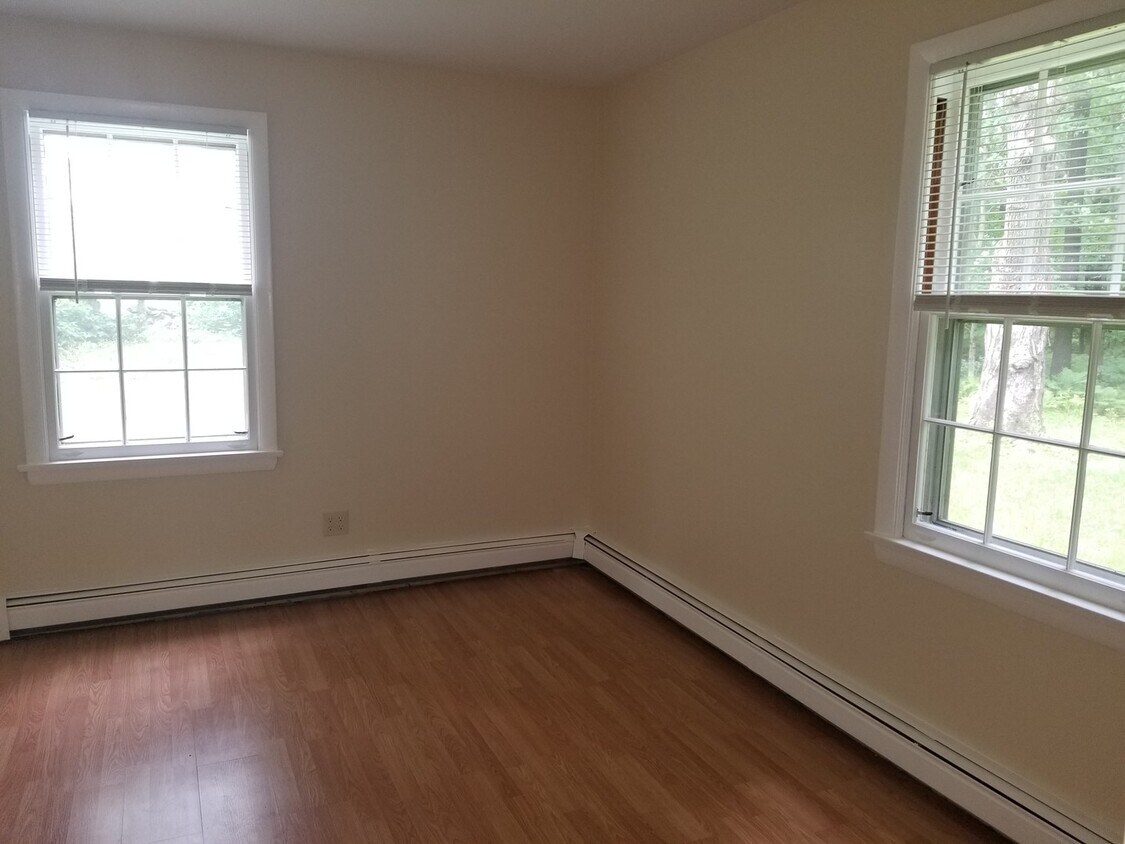 156 Catamount Rd, Northwood, NH 03261 House Rental in Northwood, NH