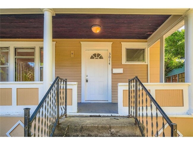 Foto del edificio - 3014 N Humboldt Ave