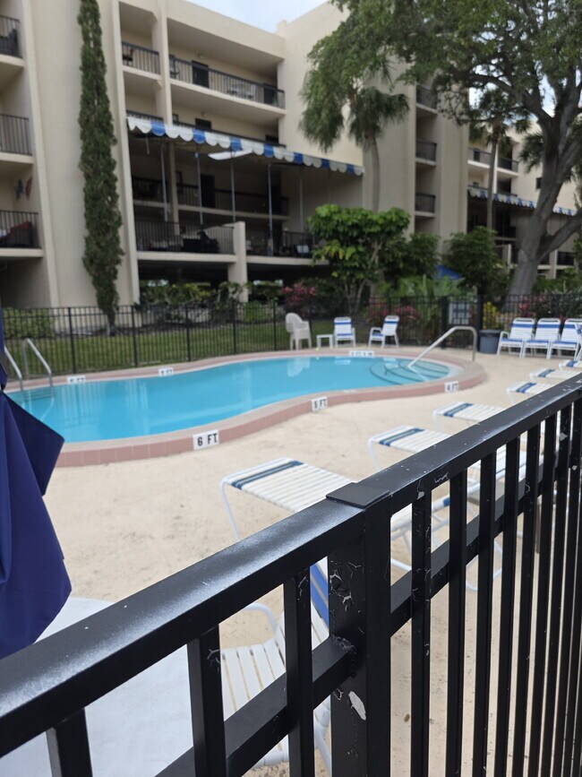 Foto del edificio - Condo For Rent in Tarpon Point