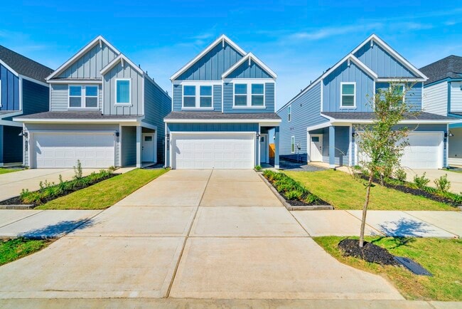 Building Photo - 10316 Penryn Frst Trl