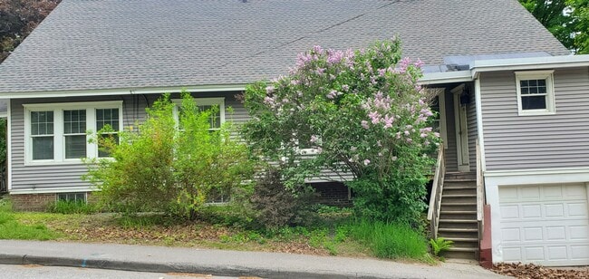 Building Photo - 99 Gamage Ave