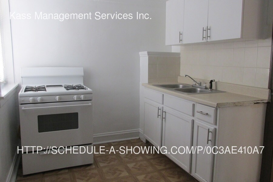 Foto principal - 6319 S California Ave