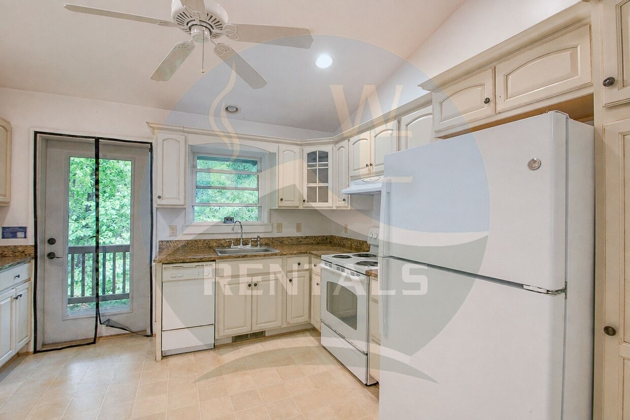 Photo - 104 Loveland Vista