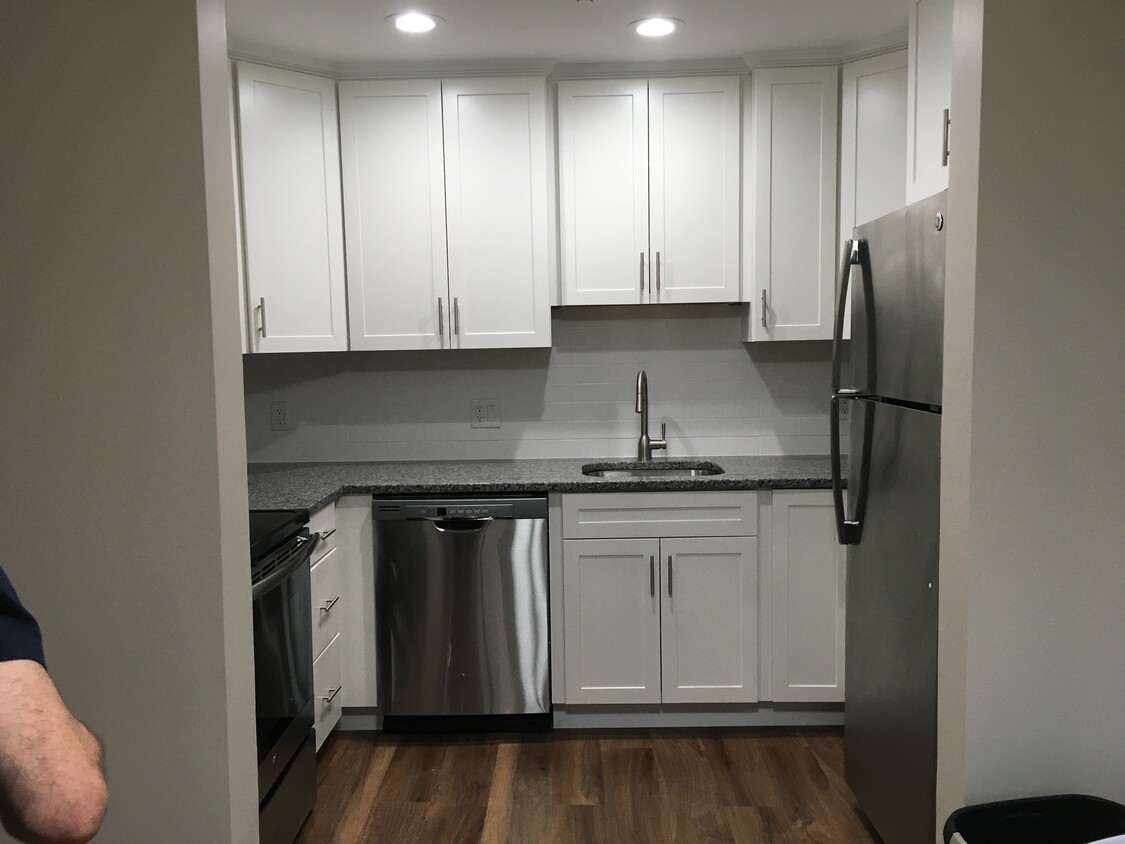 Foto principal - 1800 Douglas Ave