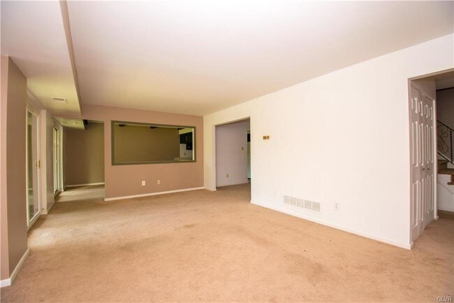 Building Photo - 2768 Springhaven Pl