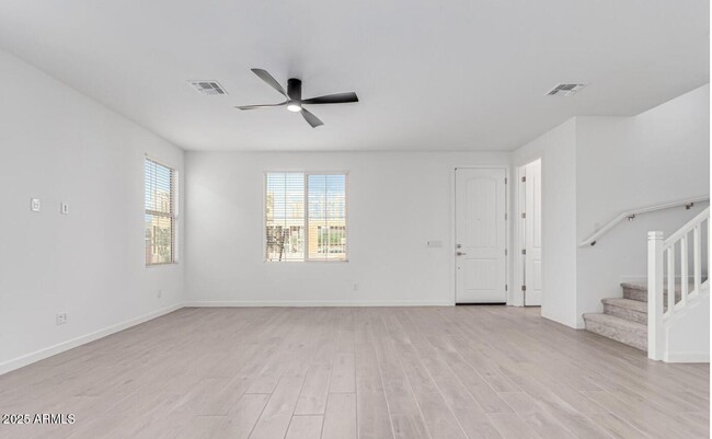 Foto del edificio - 25908 N 22nd Ln