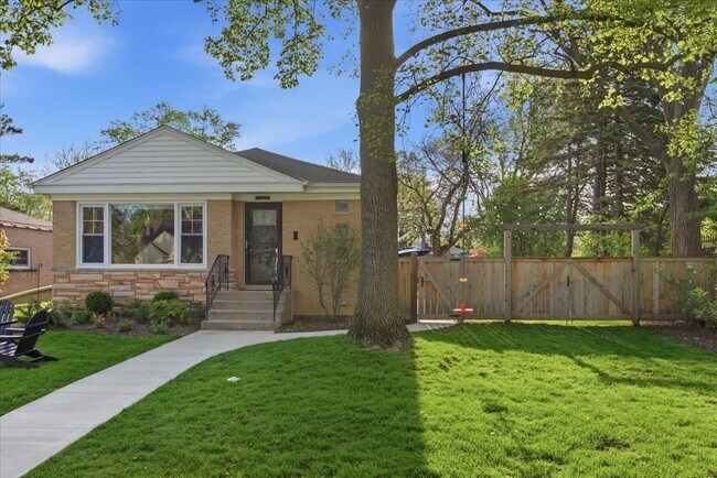 Foto del edificio - 9237 Lincolnwood Dr