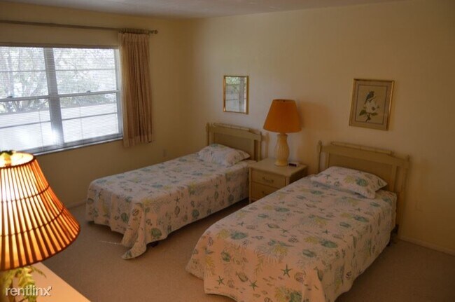 Foto del edificio - 499 Forest Lakes Blvd