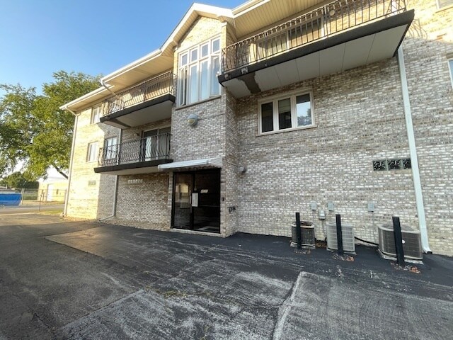 Foto del edificio - 4535 Rumsey Ave