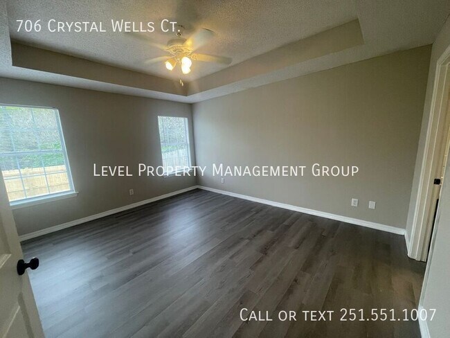 Foto del edificio - 706 Crystal Wells Ct N