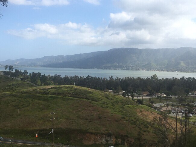 Building Photo - 16840 Bell Ave