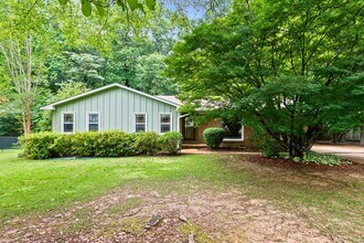 Building Photo - 1344 Peachtree Cir