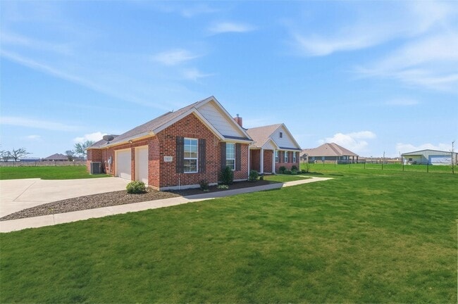Building Photo - 7437 Aniston Way