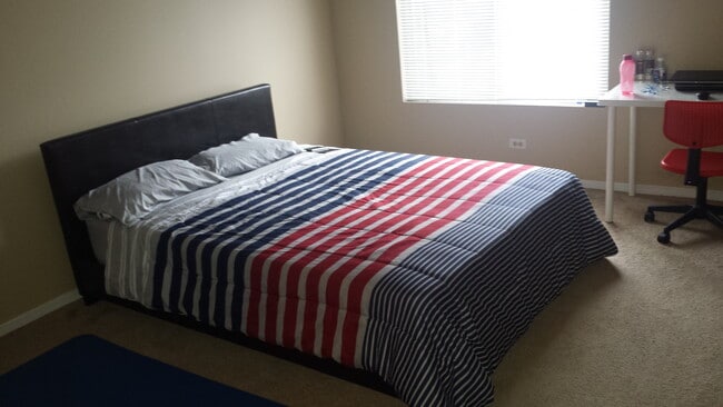 Bedroom 1 - 122 Mullingar Ct