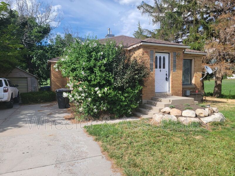 Primary Photo - 138 W Lomond View Dr