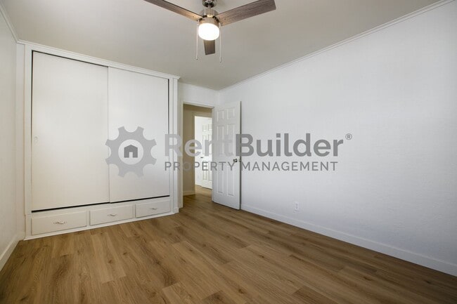 Foto del edificio - CALL US TODAY AT (505) 808-6467 TO SCHEDUL...