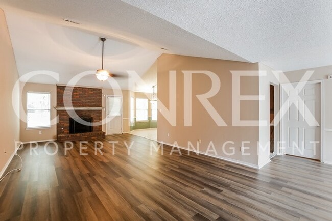 Building Photo - Beautiful New Conrex Renovation
