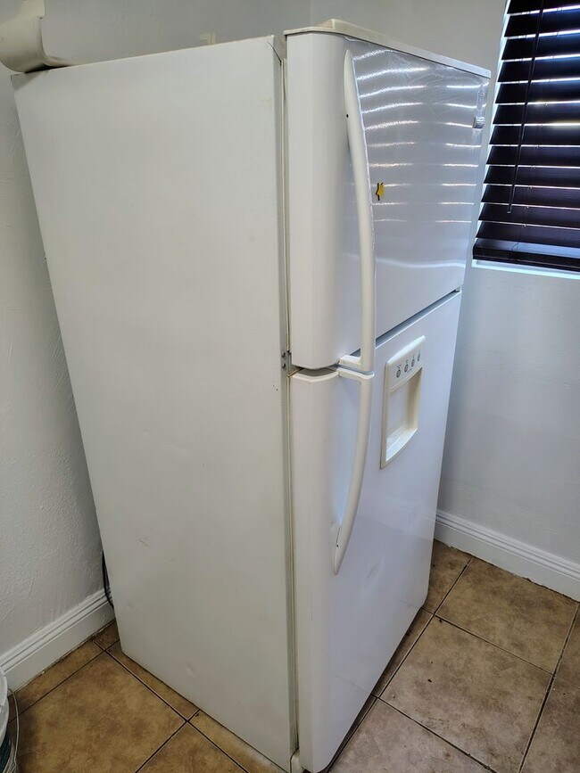 Foto del edificio - Cozy 1 Bedroom 1 Bathroom Unit in Oildale Now Available!