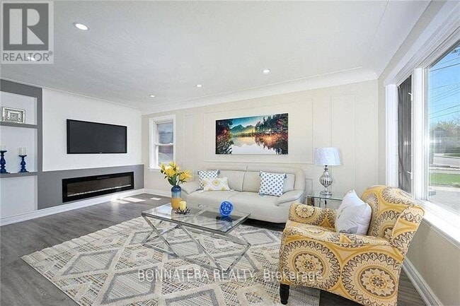 Photo du bâtiment - 283 E 12th St