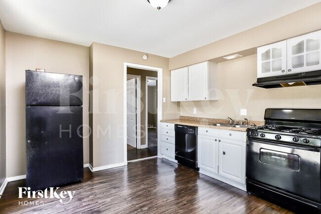Foto del edificio - 9963 Meadow Ave