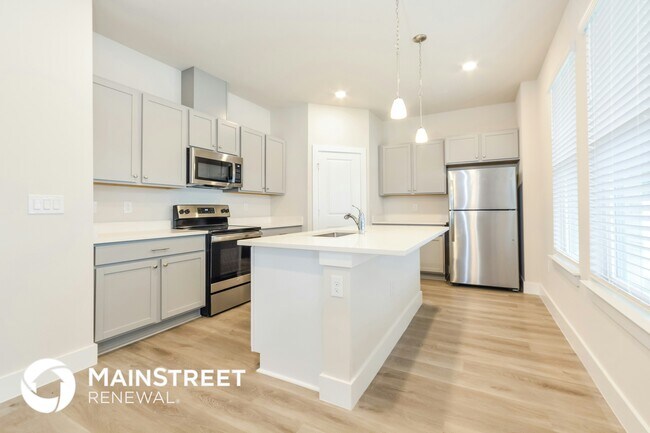 Building Photo - 352 Whiteheart Dr