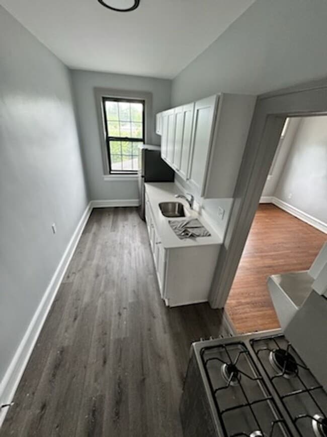 Building Photo - LaMonte Apartments