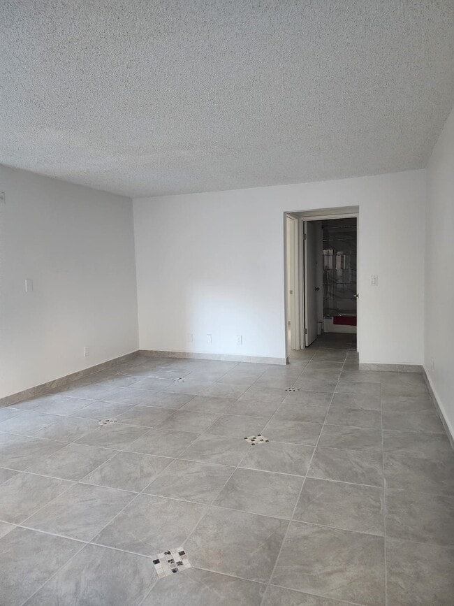 Foto del edificio - Cedros Apartments