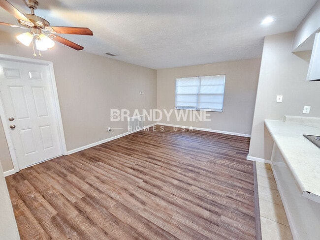 Building Photo - 318 Terrace Dr