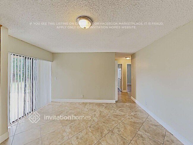 Foto del edificio - 9640 Richmond Cir