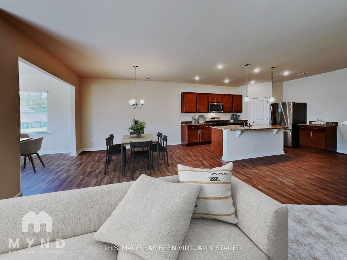 Primary Photo - 4020 Table Rock Dr