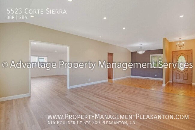 Foto del edificio - 5523 Corte Sierra