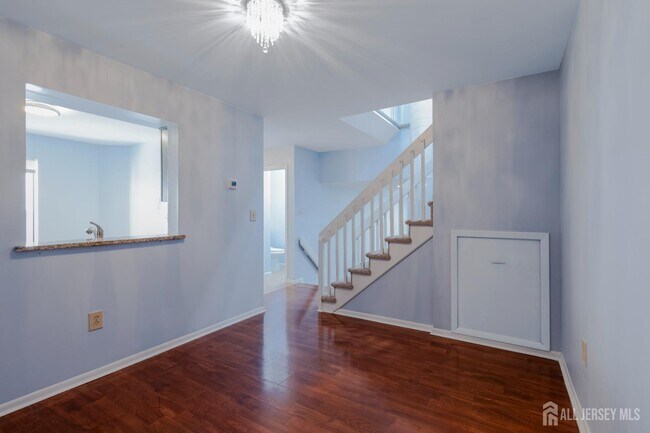 Foto del edificio - 1050 Schmidt Ln