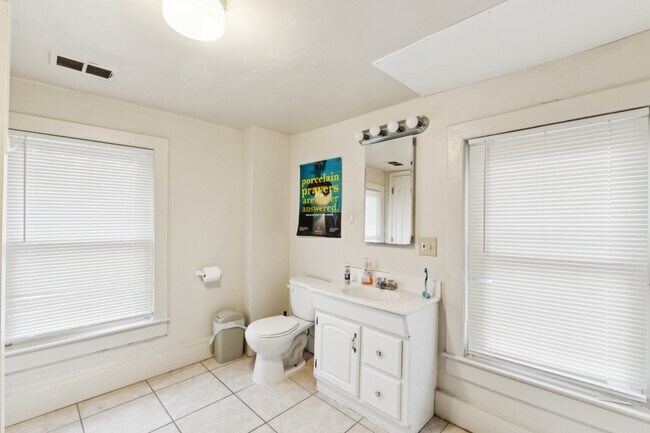 Foto del edificio - 8111 51st Ave