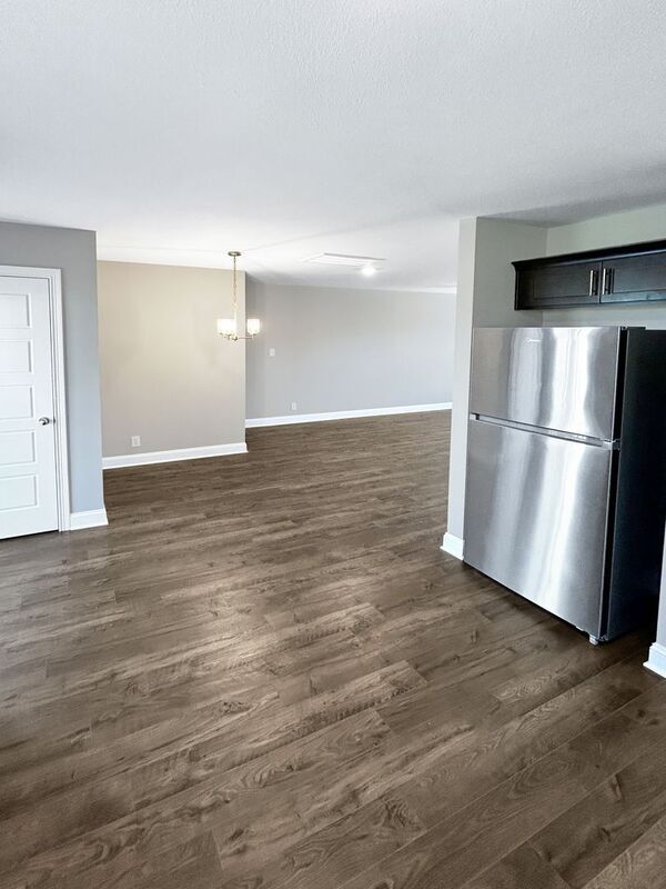 Foto del edificio - 117 Ardell Dr