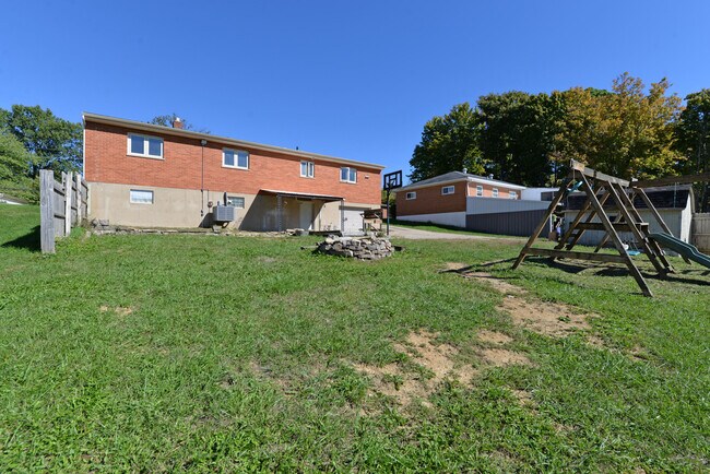 Building Photo - 777 Scherry Ave