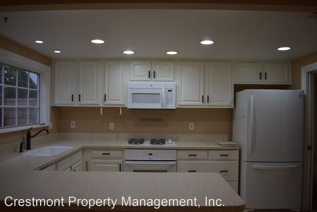 Foto del edificio - 2 br, 2.5 bath House - 719 F Avenue, Unit C
